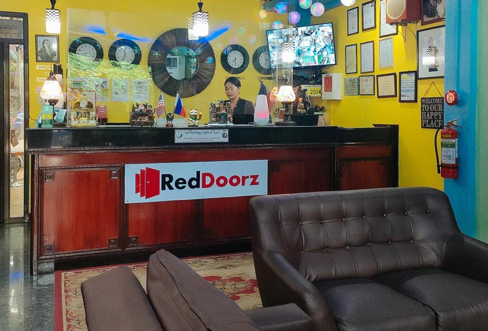 Reddoorz At New Casamila Hotel Palawan Puerto Princesa Extérieur photo