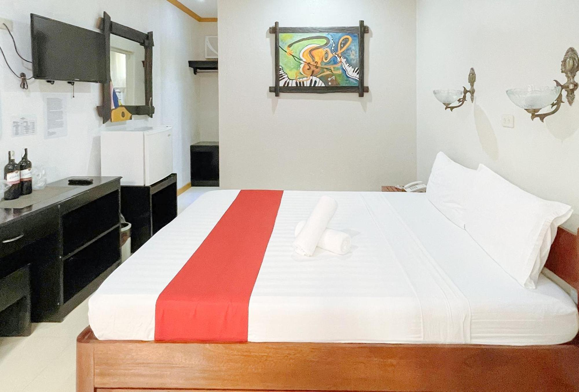 Reddoorz At New Casamila Hotel Palawan Puerto Princesa Extérieur photo